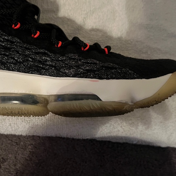 Nike LeBron 15 Black Bright Crimson. Size 12. Preowned - Picture 8 of 8